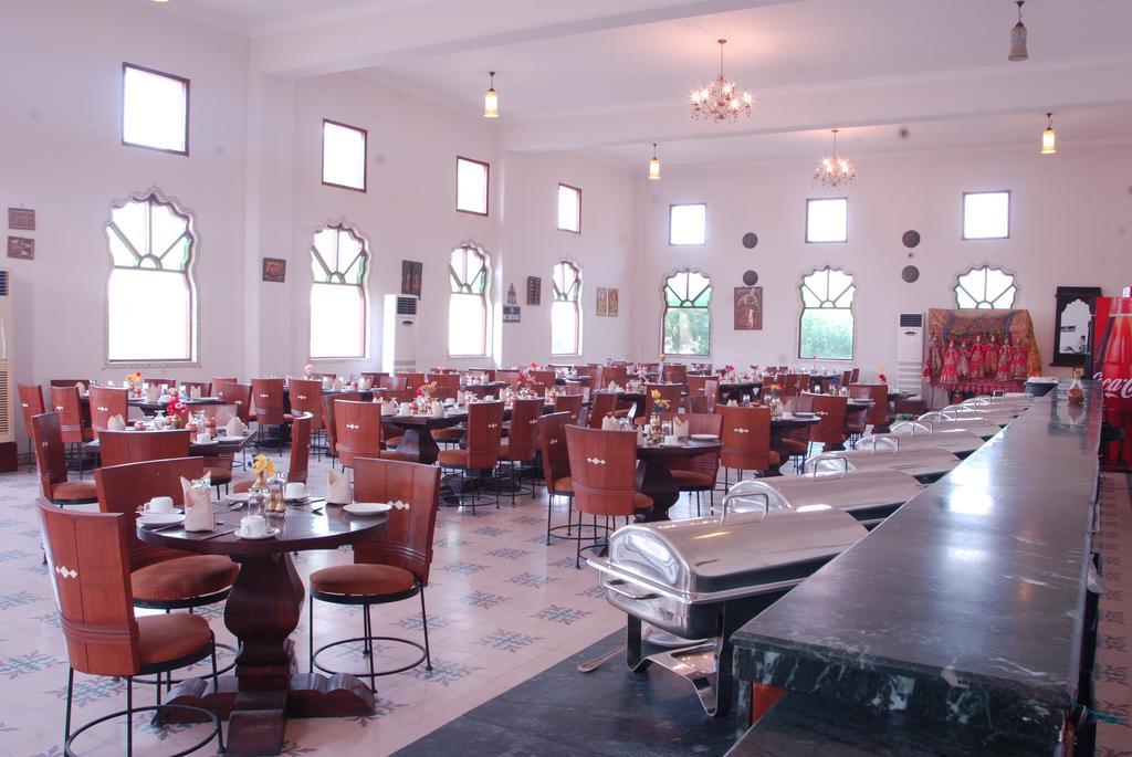 Sara Vilas Hotel Nawalgarh Bagian luar foto